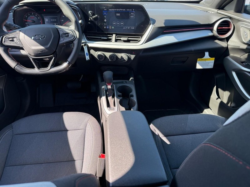 Chevrolet Trax Vehicle Full-screen Gallery Image 6