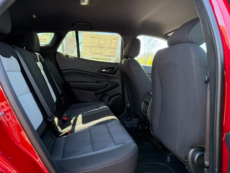 Chevrolet Trax Vehicle Full-screen Gallery Image 6