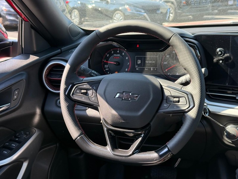 Chevrolet Trax Vehicle Full-screen Gallery Image 8
