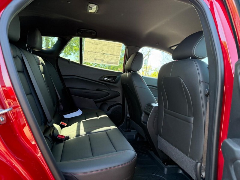 Chevrolet Trax Vehicle Full-screen Gallery Image 5