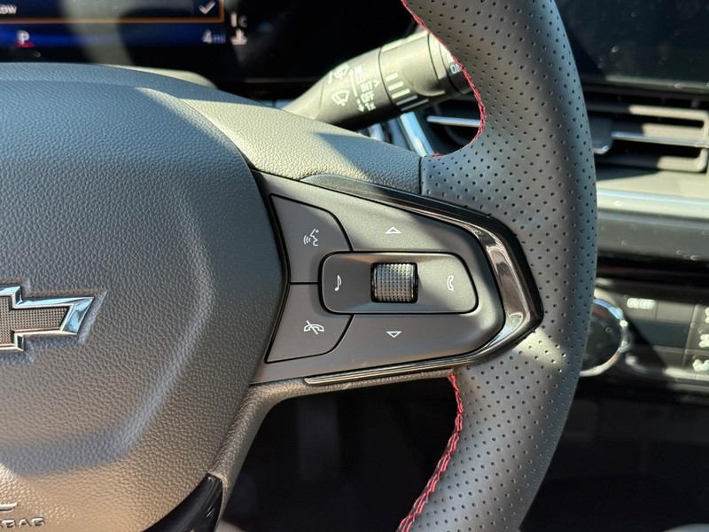 Chevrolet Trax Vehicle Full-screen Gallery Image 14