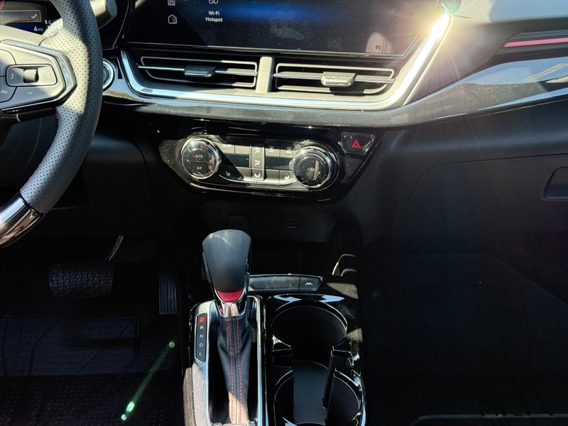 Chevrolet Trax Vehicle Full-screen Gallery Image 10