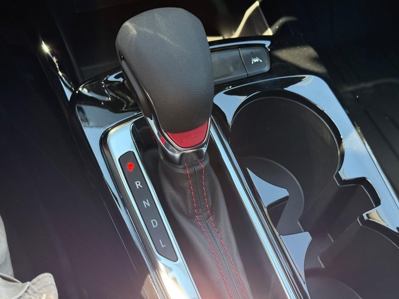Chevrolet Trax Vehicle Full-screen Gallery Image 16