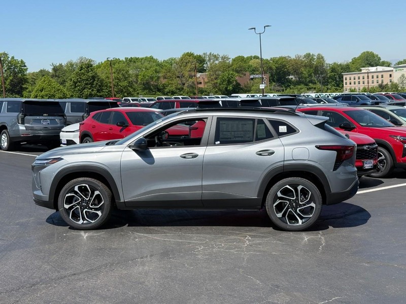 Chevrolet Trax Vehicle Full-screen Gallery Image 2
