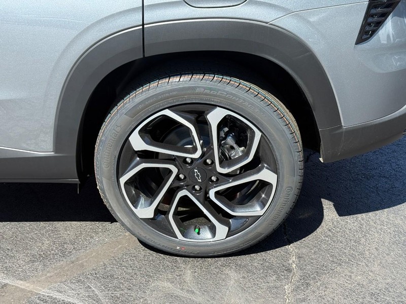 Chevrolet Trax Vehicle Full-screen Gallery Image 4