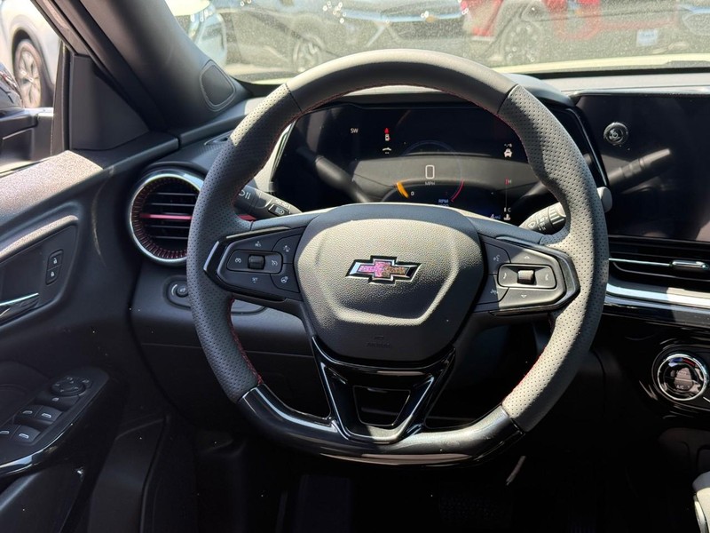 Chevrolet Trax Vehicle Full-screen Gallery Image 7