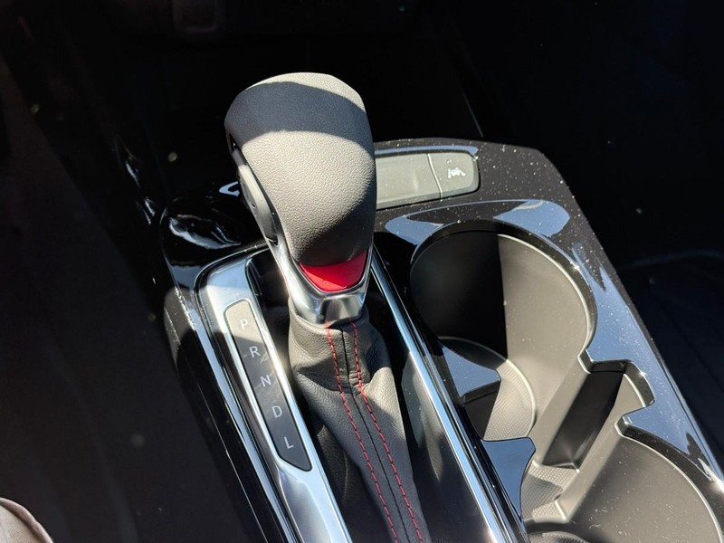 Chevrolet Trax Vehicle Full-screen Gallery Image 15