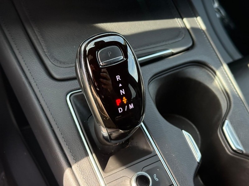 Cadillac XT4 Vehicle Full-screen Gallery Image 18