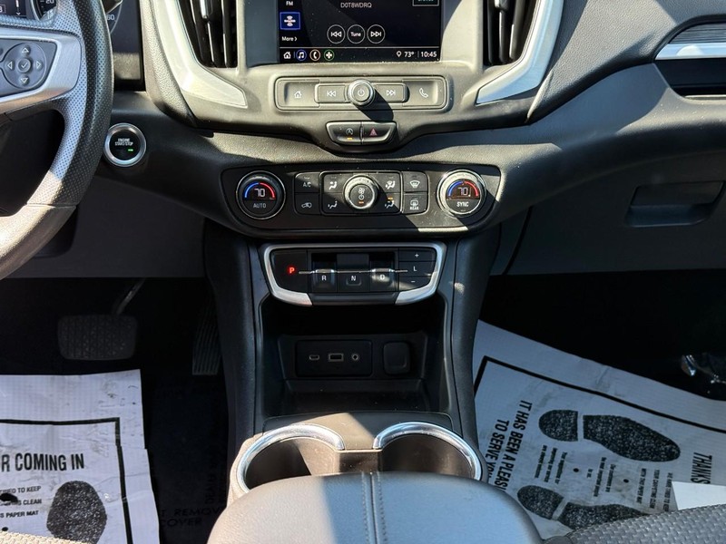 GMC Terrain Vehicle Full-screen Gallery Image 14