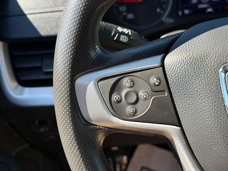 GMC Terrain Vehicle Full-screen Gallery Image 18