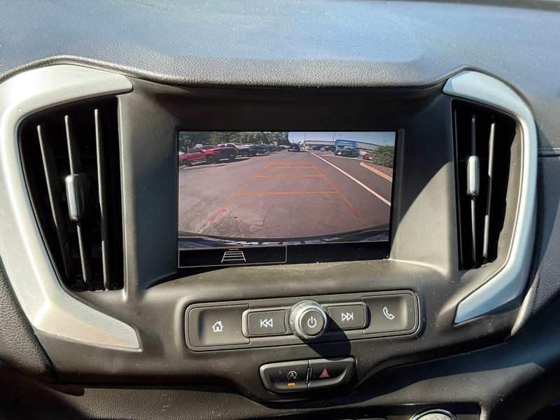 GMC Terrain Vehicle Full-screen Gallery Image 22