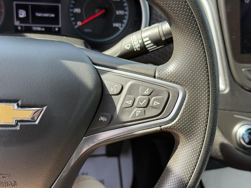 Chevrolet Malibu Vehicle Full-screen Gallery Image 20