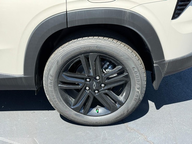 Chevrolet Trax Vehicle Full-screen Gallery Image 4