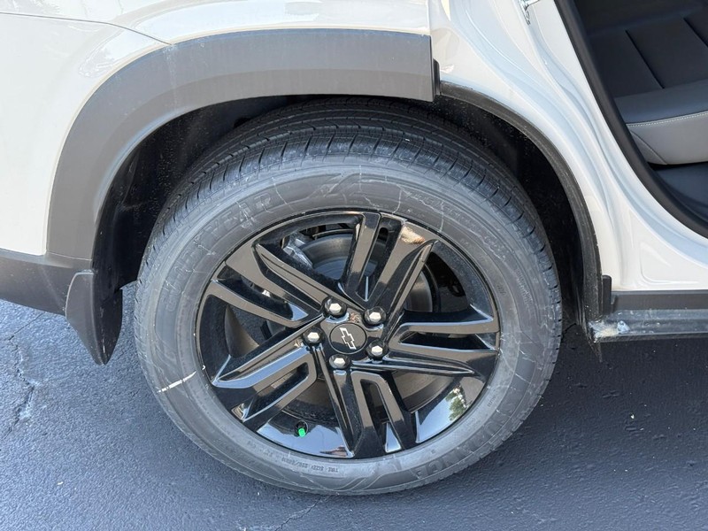 Chevrolet Trax Vehicle Full-screen Gallery Image 6