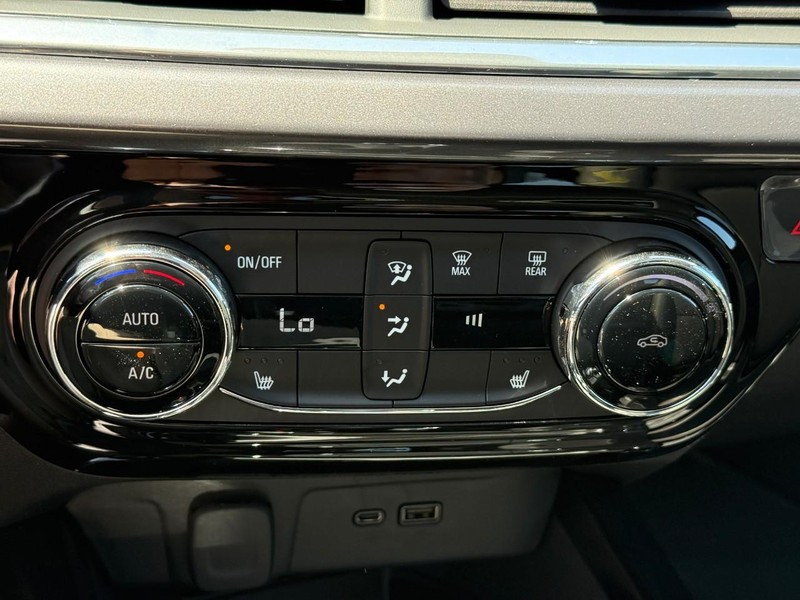 Chevrolet Trax Vehicle Full-screen Gallery Image 18