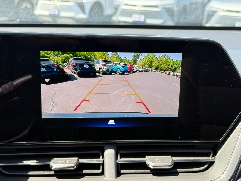 Chevrolet Trax Vehicle Full-screen Gallery Image 19
