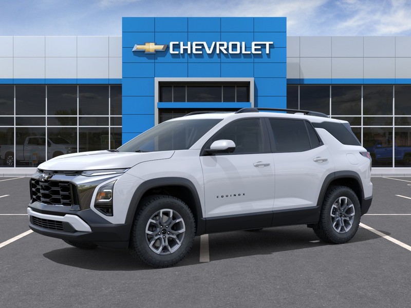 Chevrolet Equinox Vehicle Full-screen Gallery Image 2