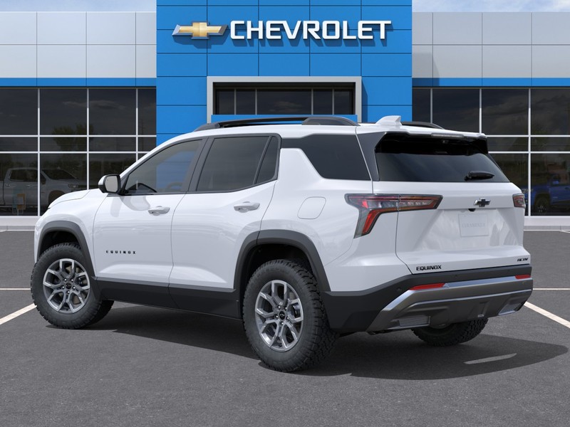 Chevrolet Equinox Vehicle Full-screen Gallery Image 3