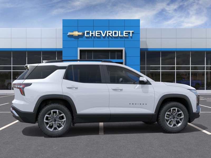 Chevrolet Equinox Vehicle Full-screen Gallery Image 5