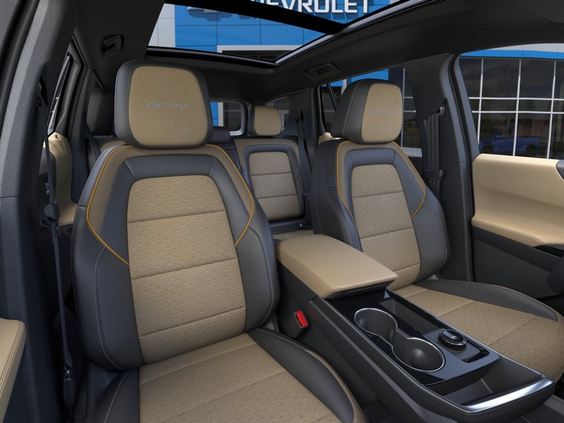 Chevrolet Equinox Vehicle Full-screen Gallery Image 16
