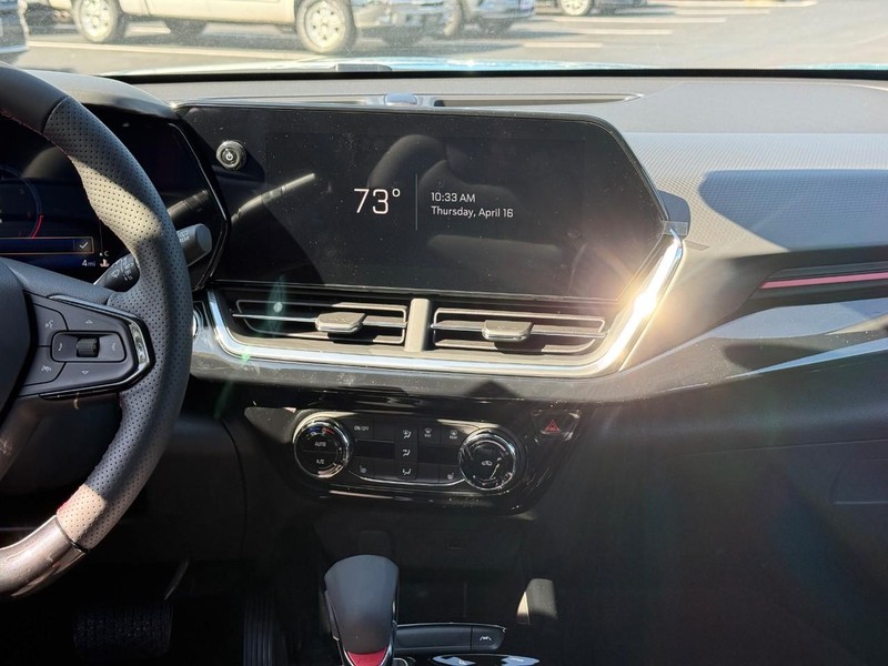 Chevrolet Trax Vehicle Full-screen Gallery Image 8