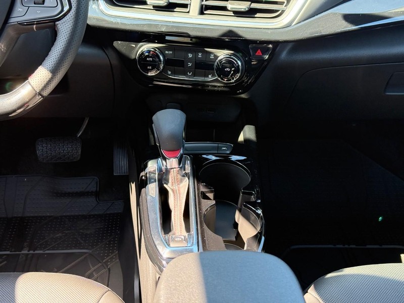 Chevrolet Trax Vehicle Full-screen Gallery Image 9
