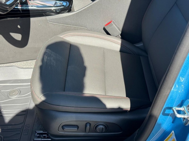 Chevrolet Trax Vehicle Full-screen Gallery Image 11