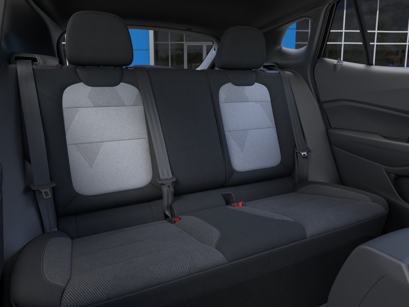 Chevrolet Trax Vehicle Full-screen Gallery Image 17