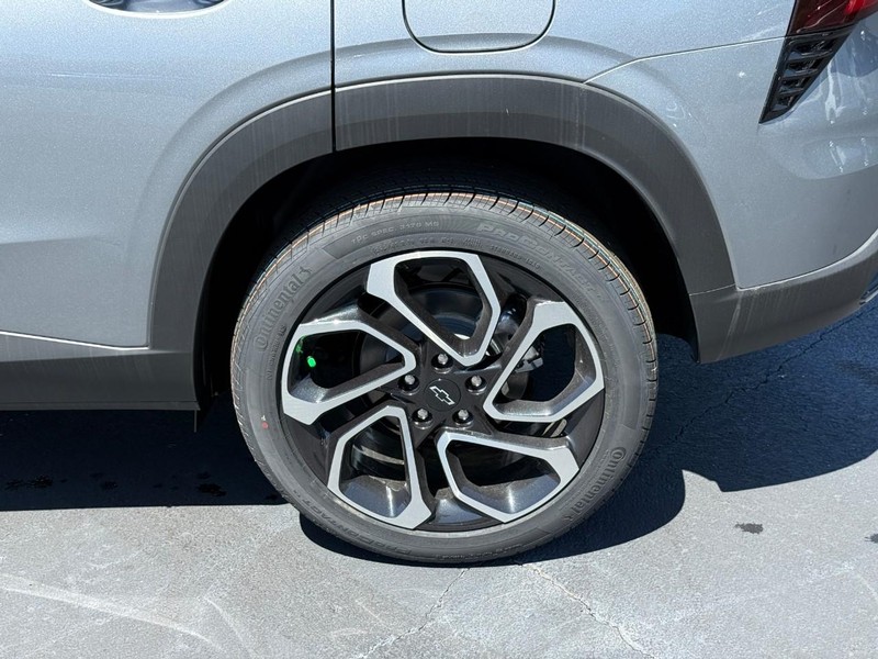 Chevrolet Trax Vehicle Full-screen Gallery Image 4