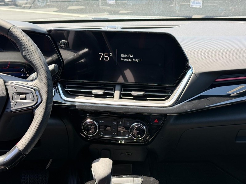 Chevrolet Trax Vehicle Full-screen Gallery Image 9