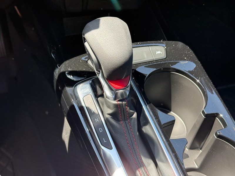 Chevrolet Trax Vehicle Full-screen Gallery Image 16