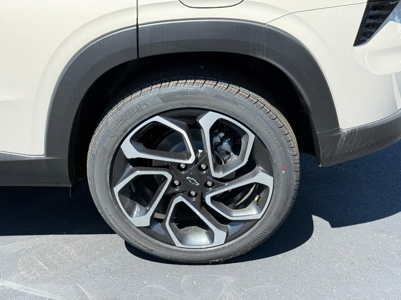 Chevrolet Trax Vehicle Full-screen Gallery Image 4