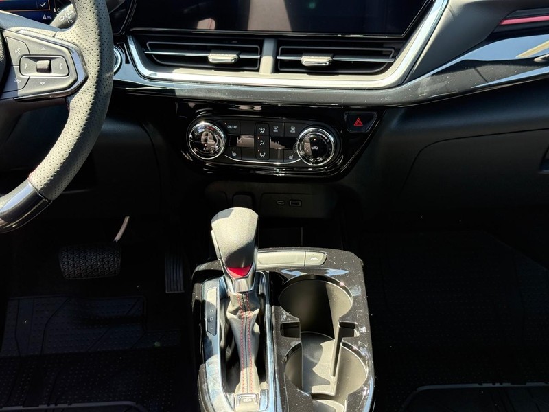 Chevrolet Trax Vehicle Full-screen Gallery Image 10