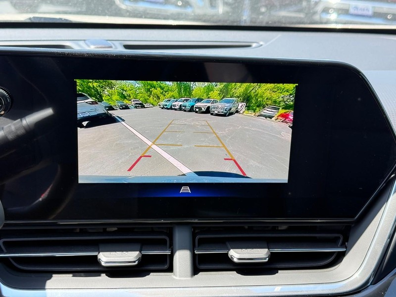 Chevrolet Trax Vehicle Full-screen Gallery Image 18