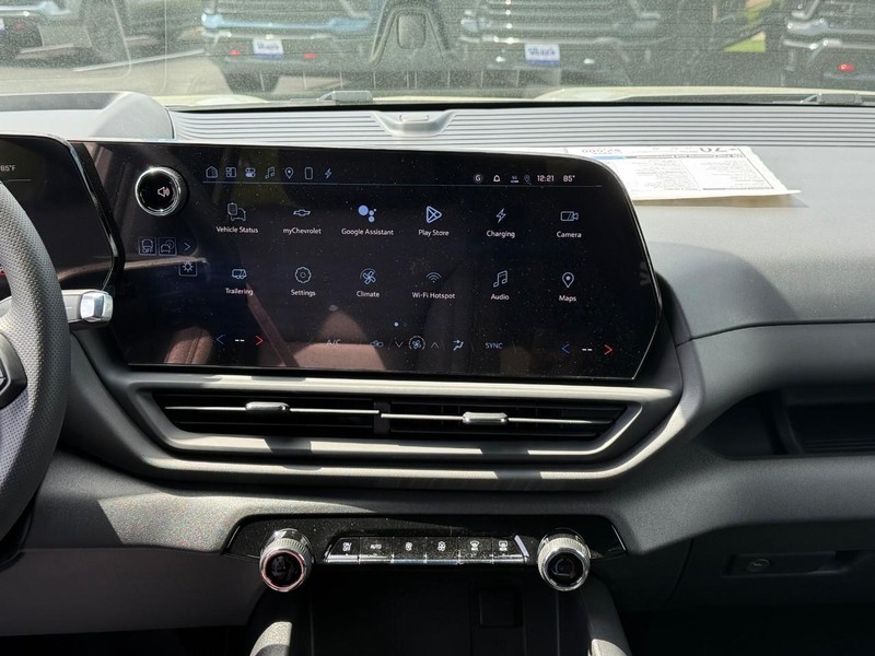 Chevrolet Silverado EV Vehicle Full-screen Gallery Image 8