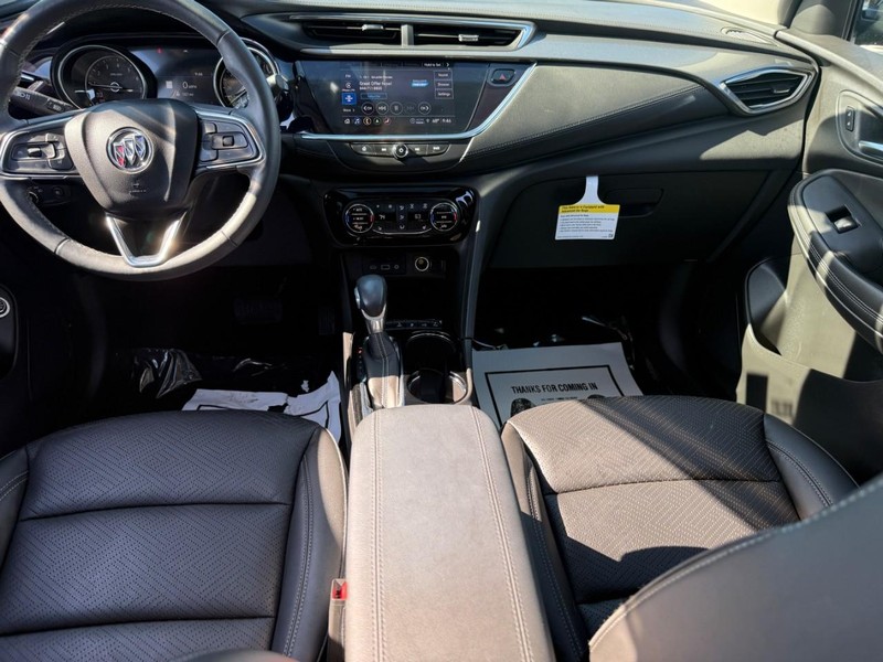 Buick Encore GX Vehicle Full-screen Gallery Image 11