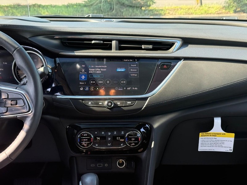 Buick Encore GX Vehicle Full-screen Gallery Image 13