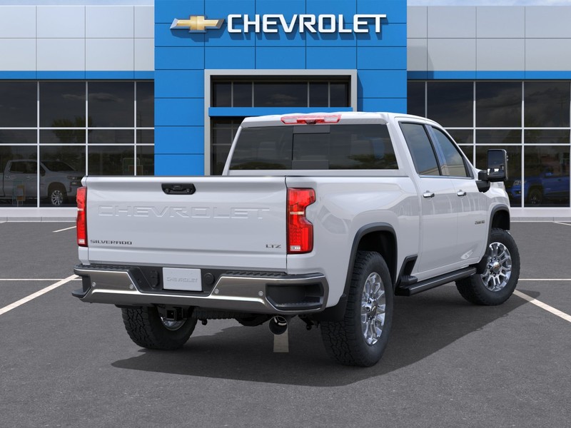 Chevrolet Silverado 2500HD Vehicle Full-screen Gallery Image 4