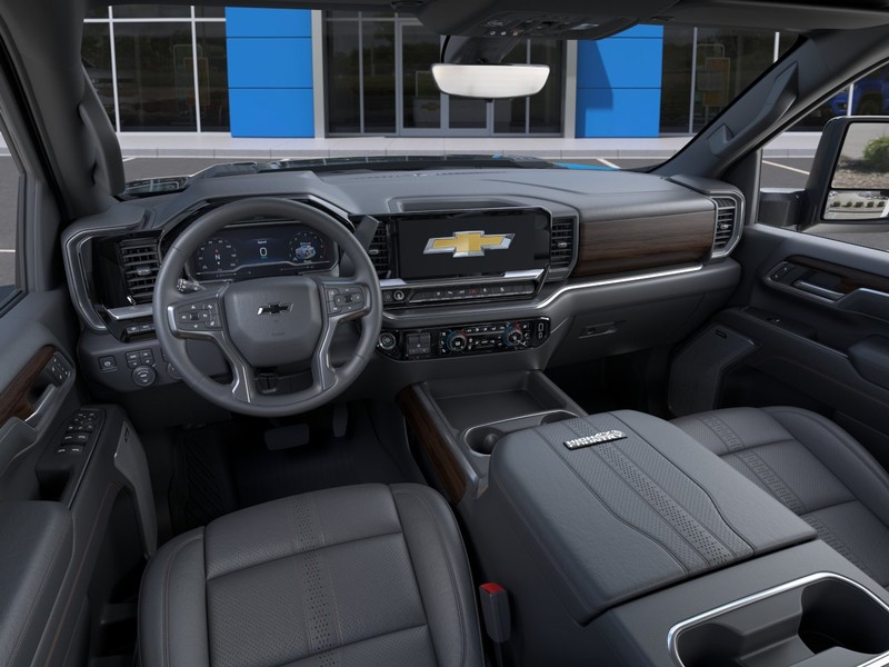 Chevrolet Silverado 2500HD Vehicle Full-screen Gallery Image 15