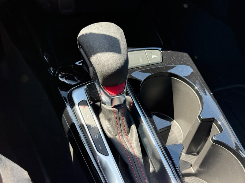 Chevrolet Trax Vehicle Full-screen Gallery Image 15