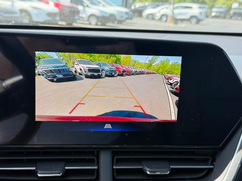 Chevrolet Trax Vehicle Full-screen Gallery Image 17