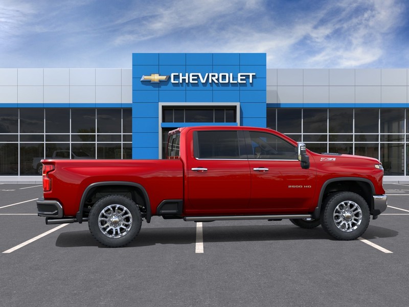 Chevrolet Silverado 2500HD Vehicle Full-screen Gallery Image 5
