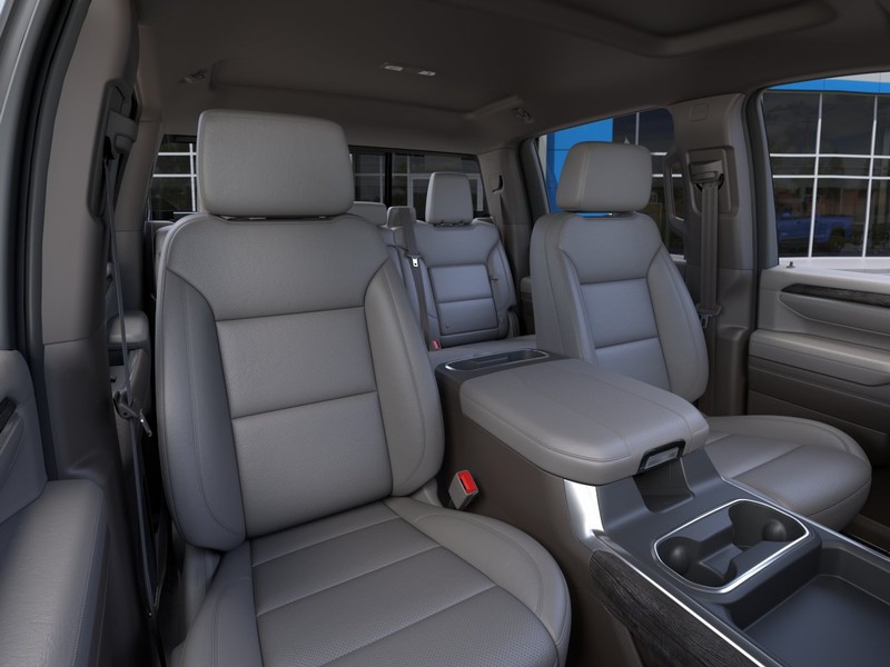 Chevrolet Silverado 2500HD Vehicle Full-screen Gallery Image 16