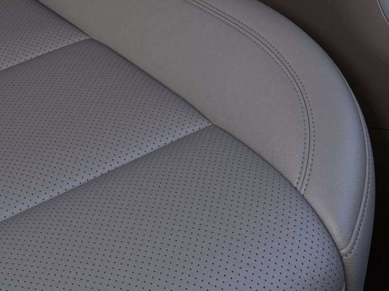 Chevrolet Silverado 2500HD Vehicle Full-screen Gallery Image 21