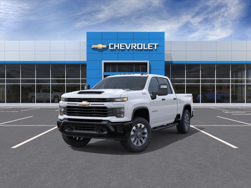 Chevrolet Silverado 2500HD Vehicle Full-screen Gallery Image 8