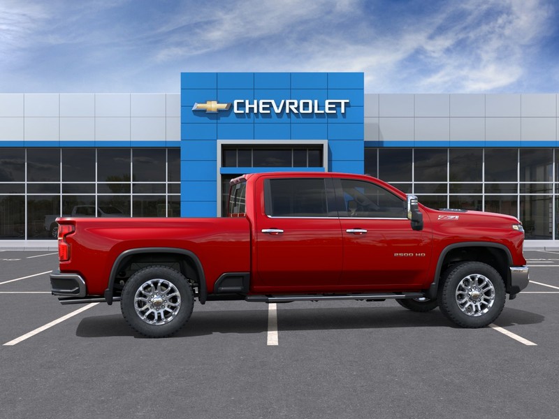 Chevrolet Silverado 2500HD Vehicle Full-screen Gallery Image 5
