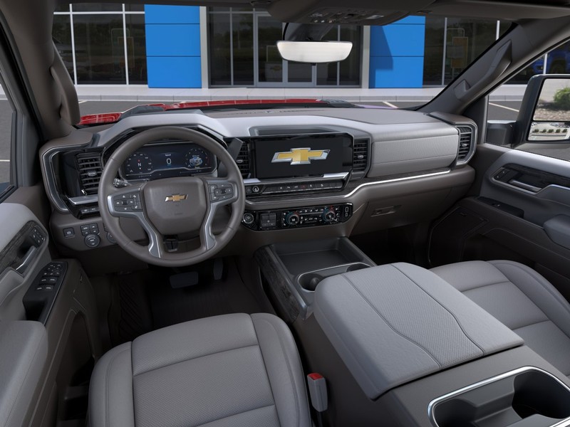 Chevrolet Silverado 2500HD Vehicle Full-screen Gallery Image 15