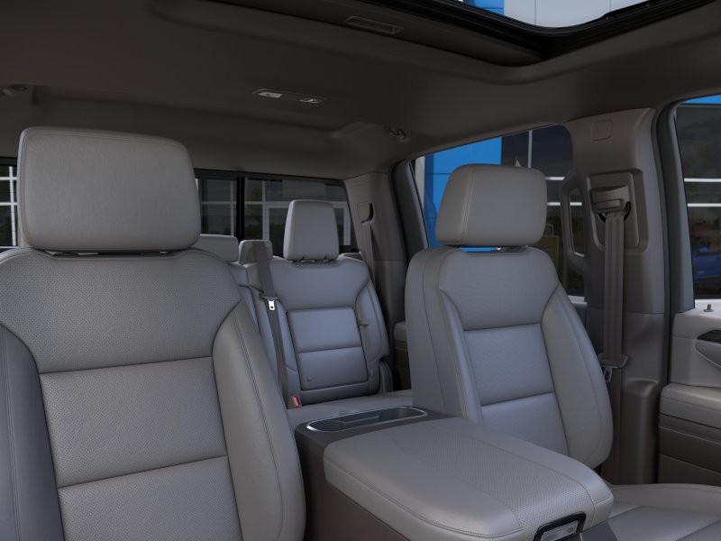 Chevrolet Silverado 2500HD Vehicle Full-screen Gallery Image 24