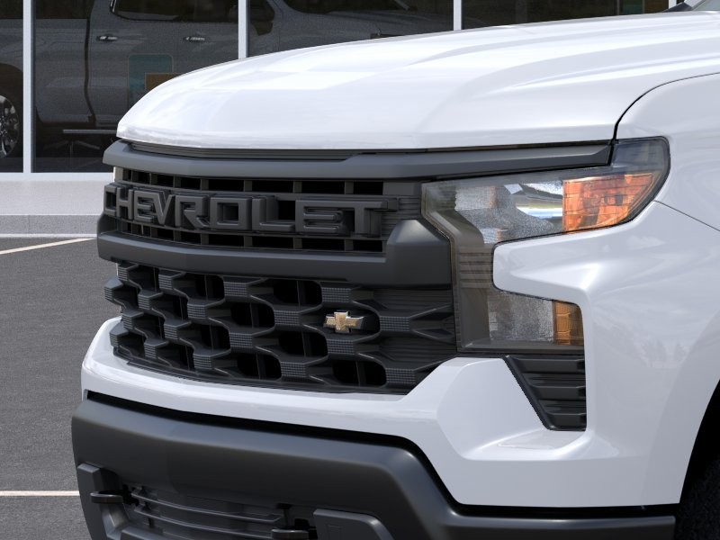 Chevrolet Silverado 1500 Vehicle Full-screen Gallery Image 13