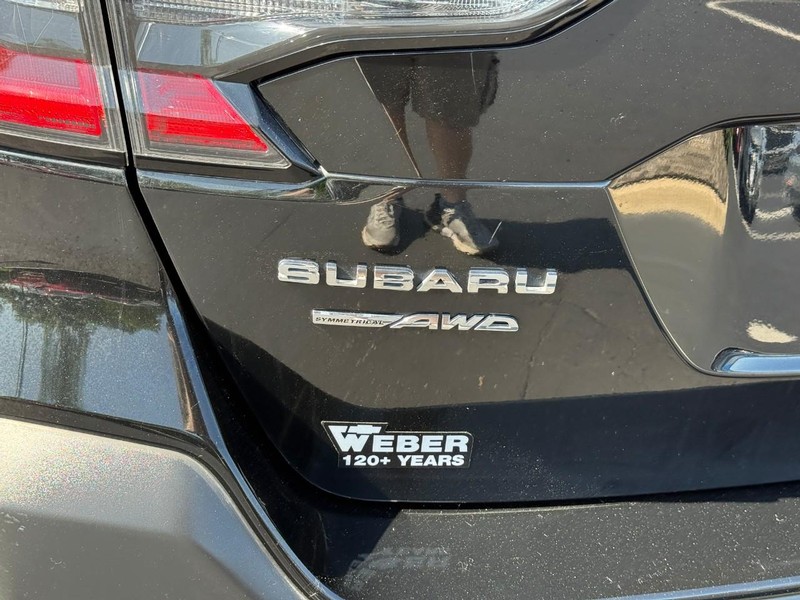 Subaru Outback Vehicle Full-screen Gallery Image 5